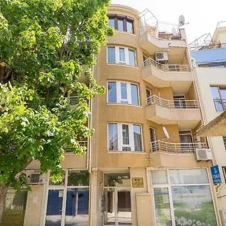 Sea Grape Wine Flat In Old Center