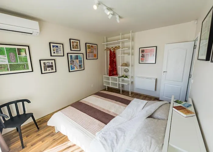 Sea Grape Wine Flat In Old Center Апартаменты